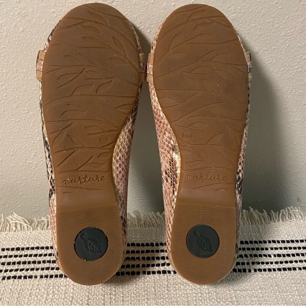 NURTURE / Tan Snake Skin Flats with Buckle on Toe Size 8.5M